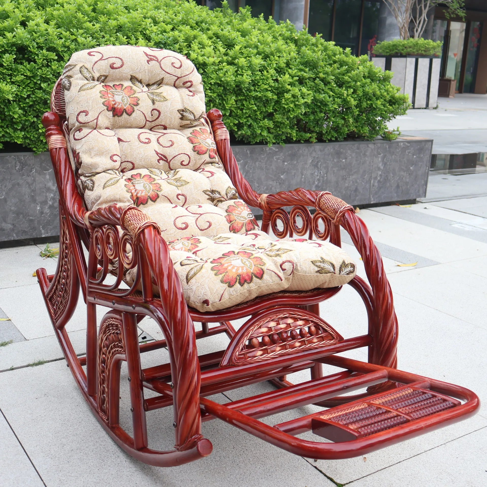 New Chinese style carefree courtyard lunch break with stretching massage pedal rocking chair