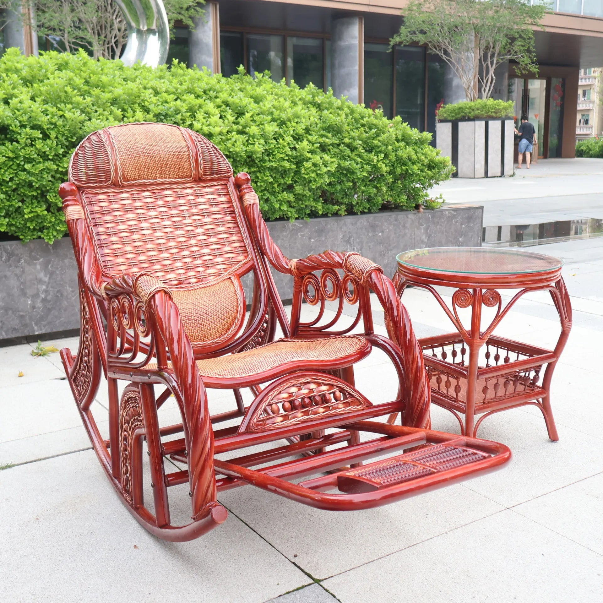 New Chinese style carefree courtyard lunch break with stretching massage pedal rocking chair