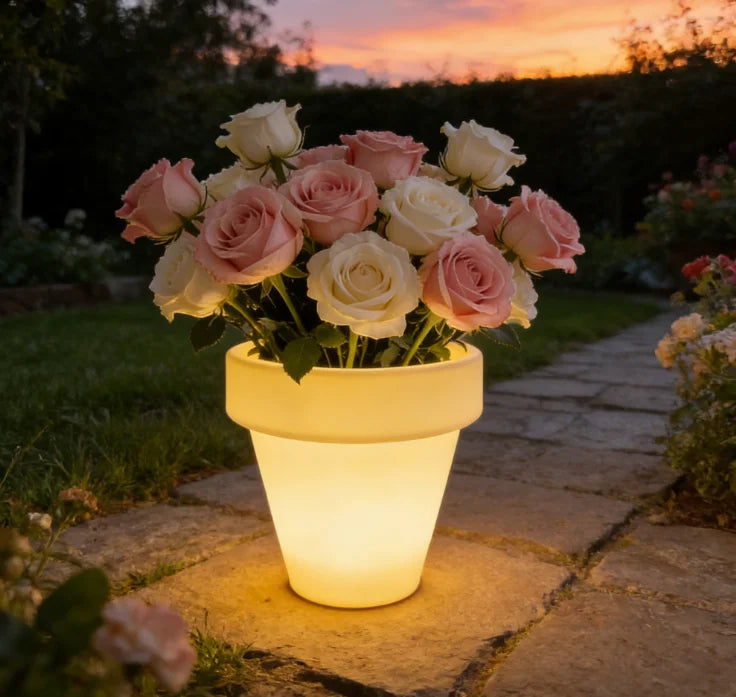 IP68 Waterproof Eco-Friendly Home Remote Control LED Garden Plant Containers Cool Flower Pots & Planters