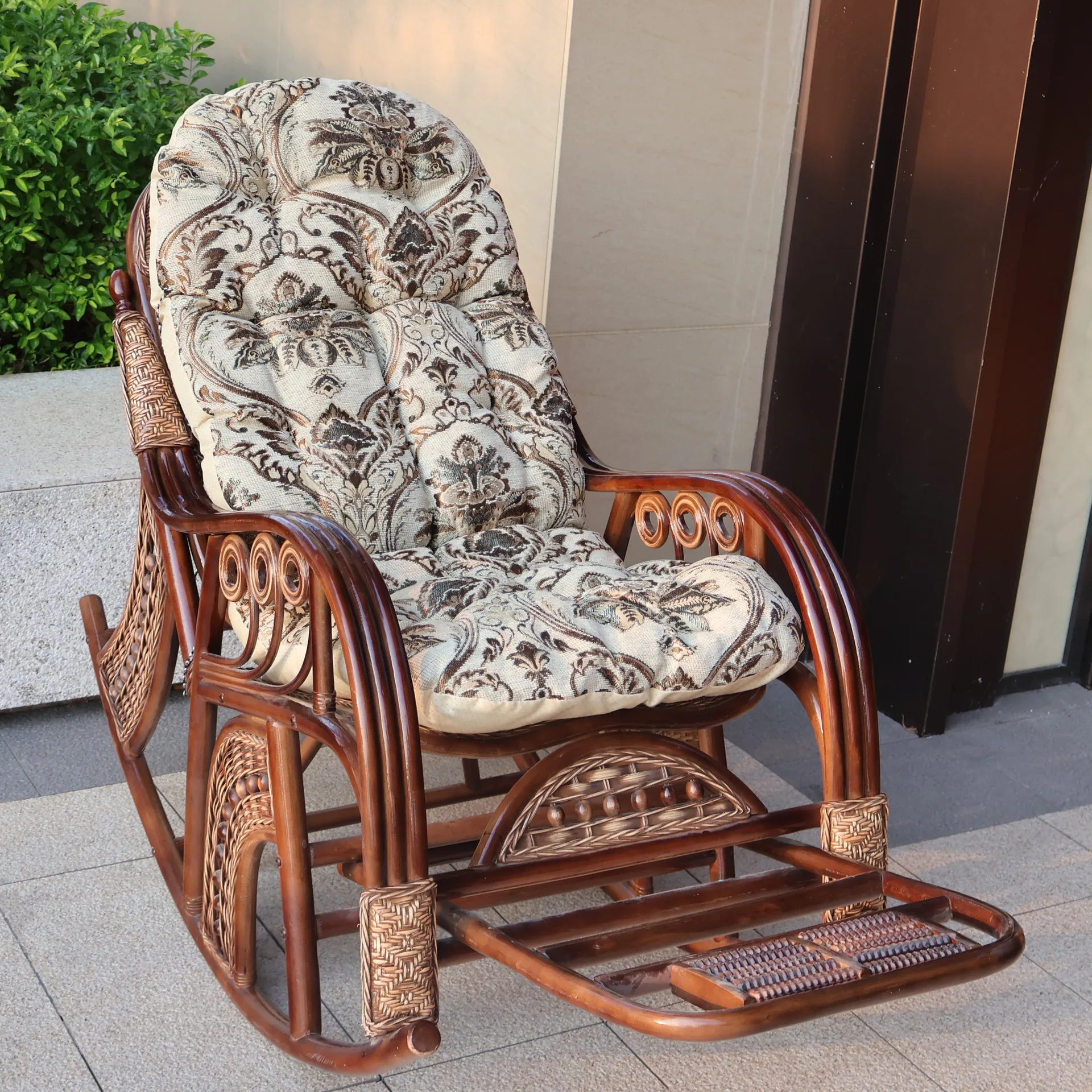 New Chinese rattan chair happy chair factory courtyard elderly rattan sofa