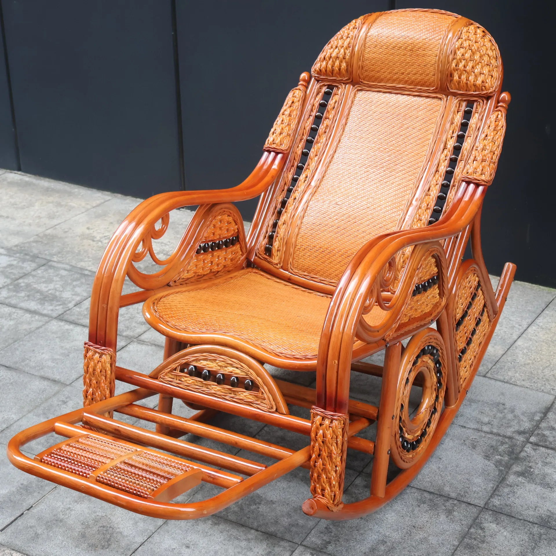 Leisure Lazy Rocking Chair Pastoral Rattan Natural Rattan Homestay Rocking Chair