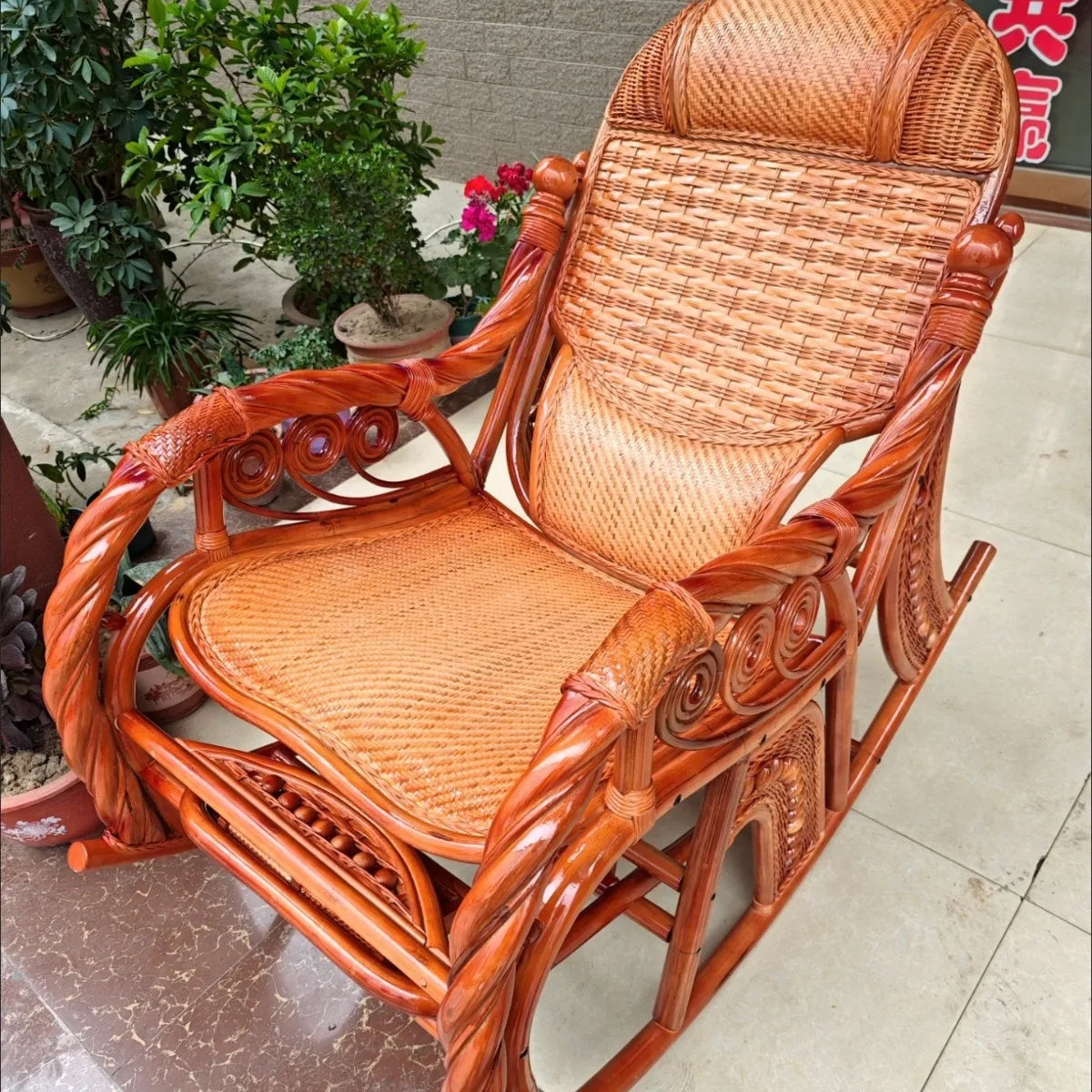 New Chinese style carefree courtyard lunch break with stretching massage pedal rocking chair