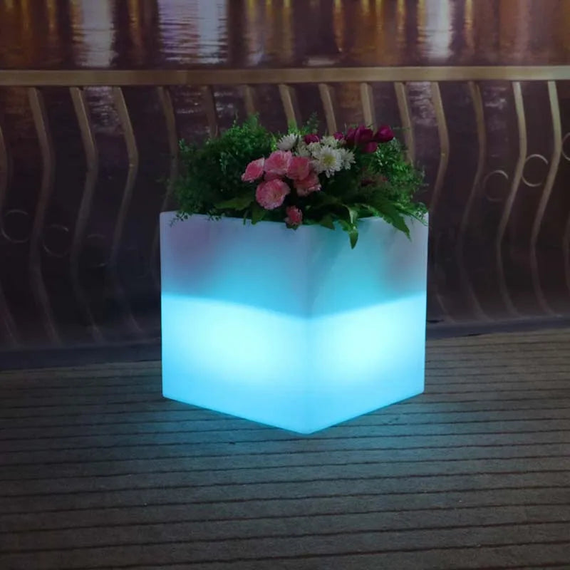 Glowing Light Outdoor Led Illuminated White Waterproof Flower Plant Pots Home Furniture Pot Changing Garden Led Flower