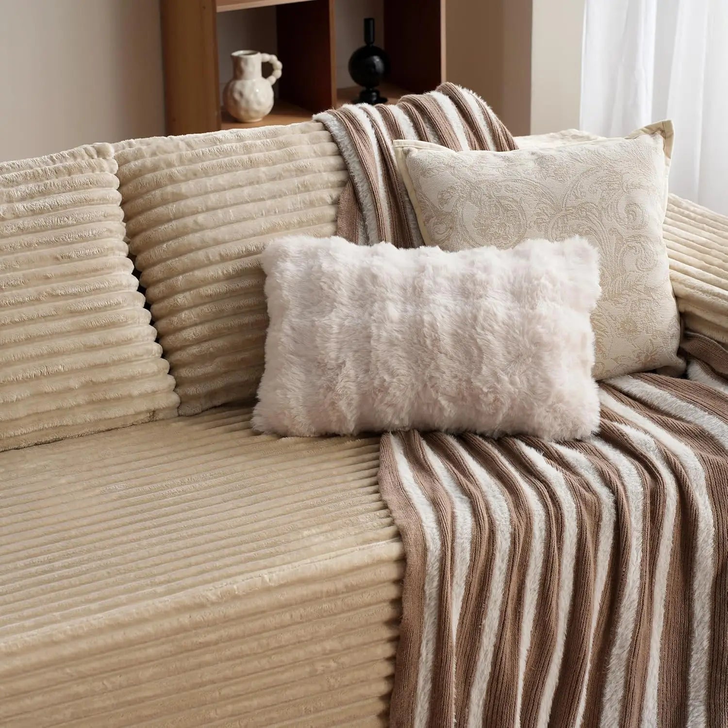The best-selling convertible tufted L-shaped modular fabric sofa for the living room