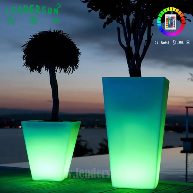 LED Illuminated Outdoor Flower Pots for Garden Decor Big Plastic Christmas Holiday -Up Flower Pots