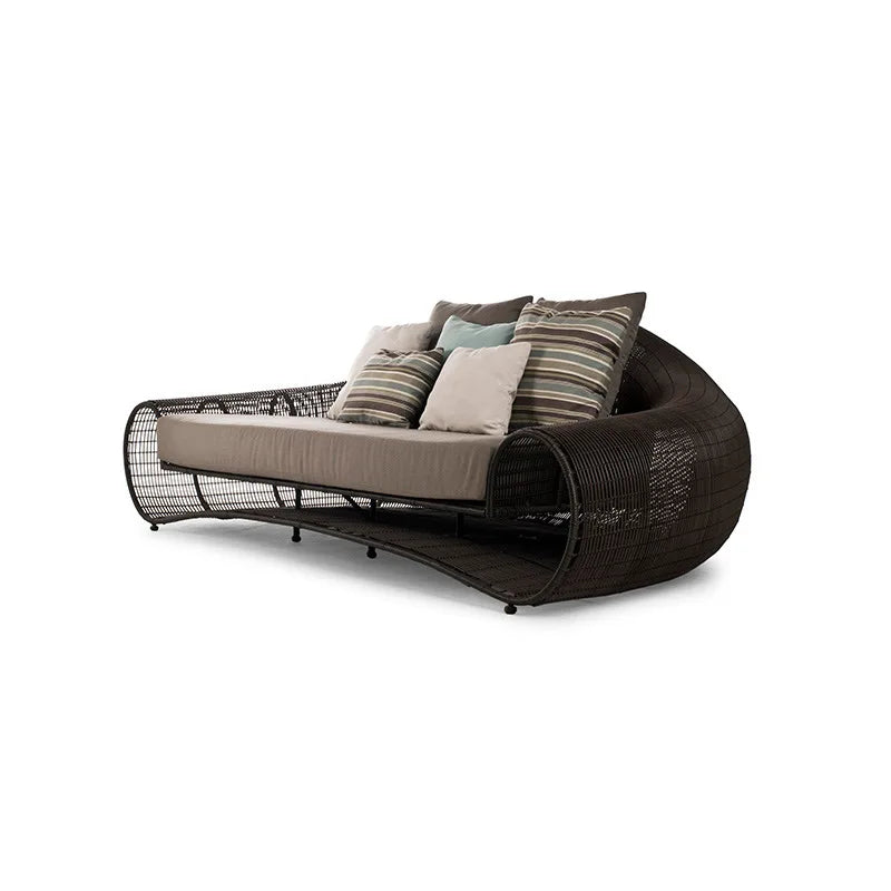 Hot Sale Simple Newest Design Pool Outdoor Garden Furniture Luxury Rattan Wicker Sofa Chair