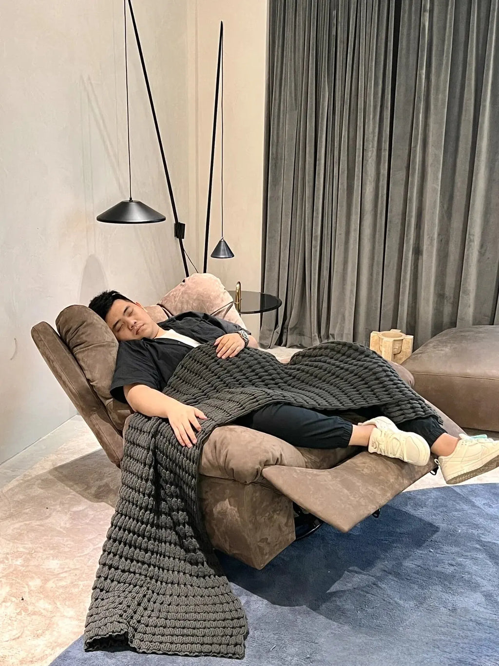 Internet celebrity lazy sofa can sleep cloud single electric multi-function living room balcony rotating recliner storage