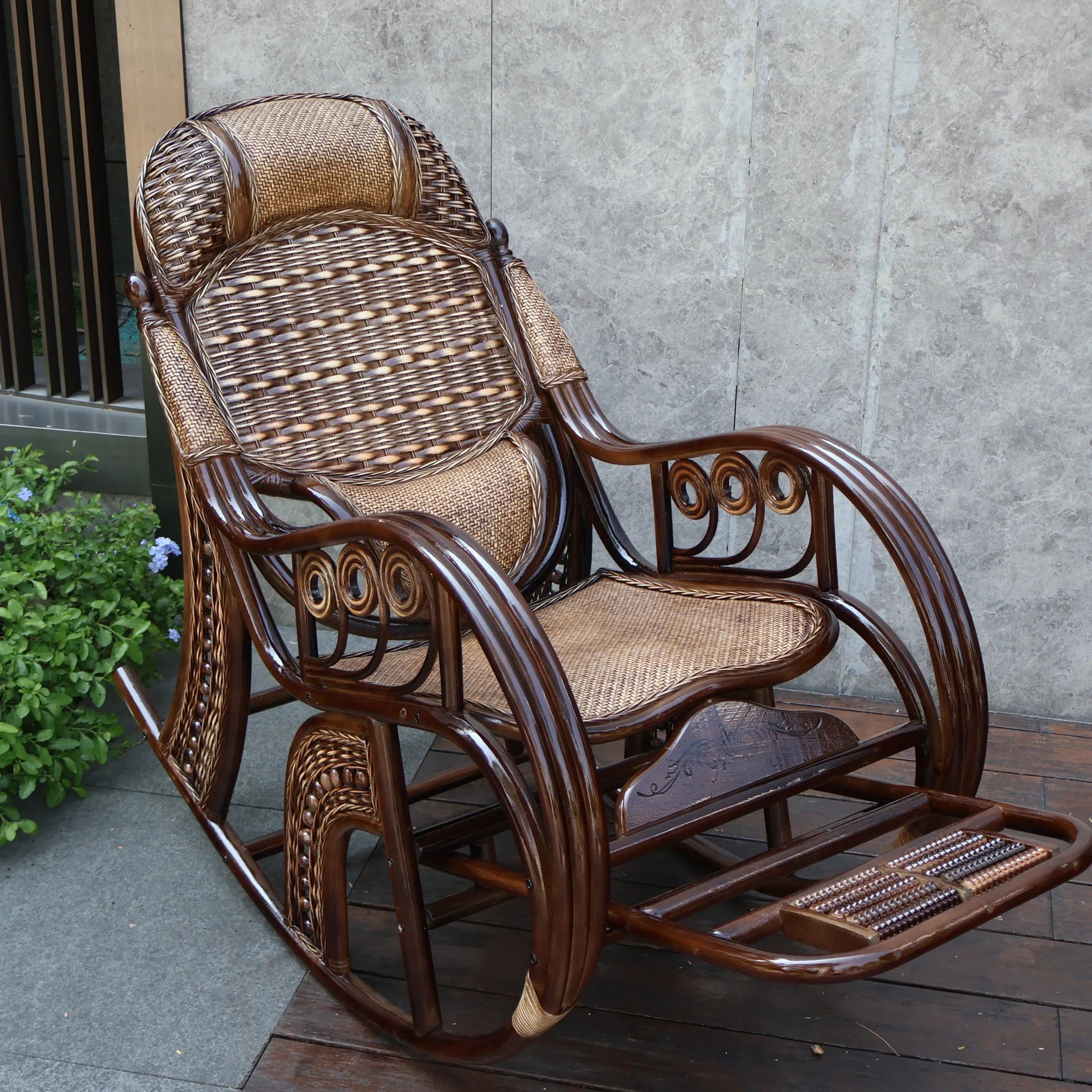 New Chinese rattan chair happy chair factory courtyard elderly rattan sofa