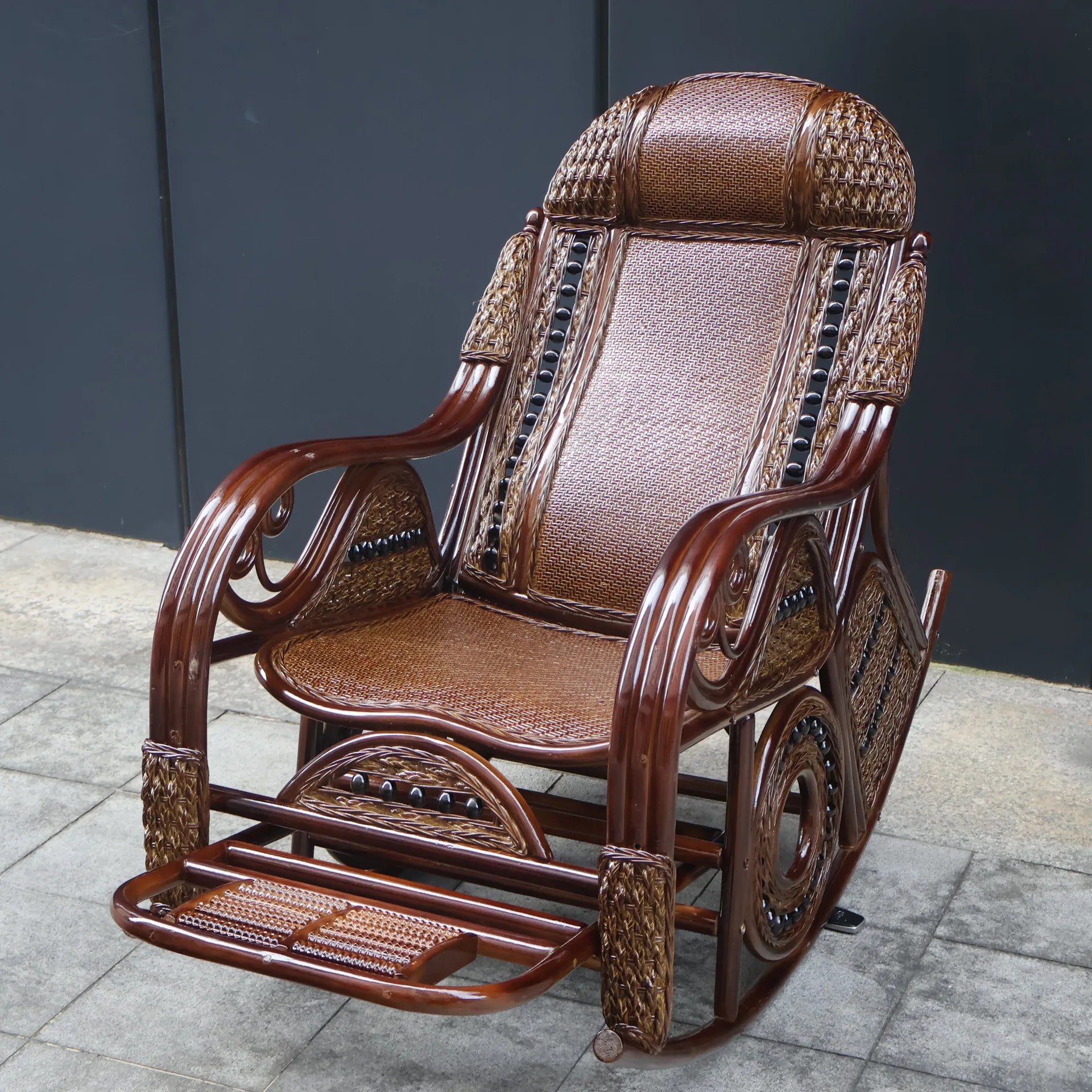 Leisure Lazy Rocking Chair Pastoral Rattan Natural Rattan Homestay Rocking Chair