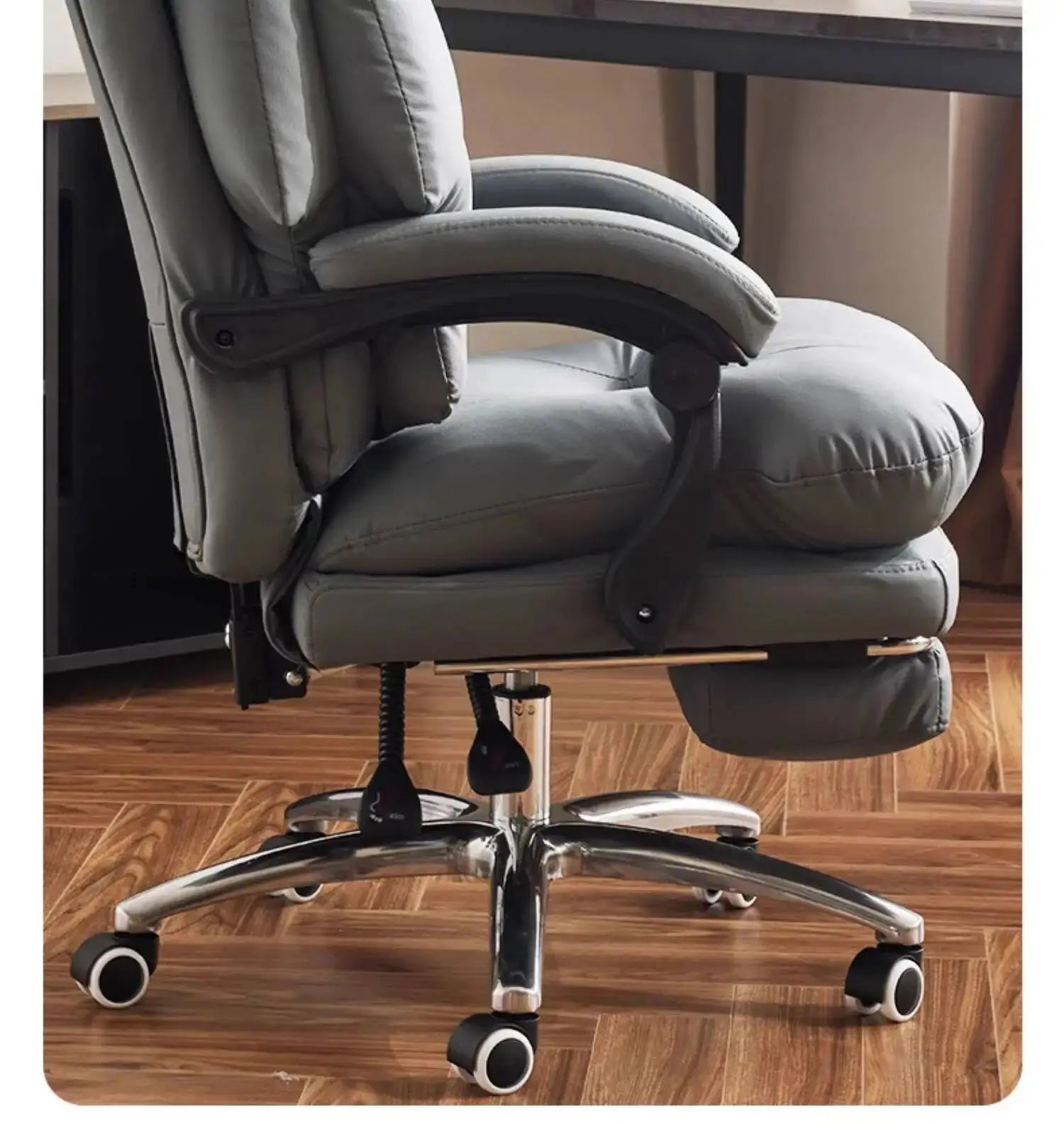 Ergonomic Luxury Office Chair Nordic Comfortable Modern Armchair Gaming Chair Relax Comfy Chaises Gaming Office Furniture