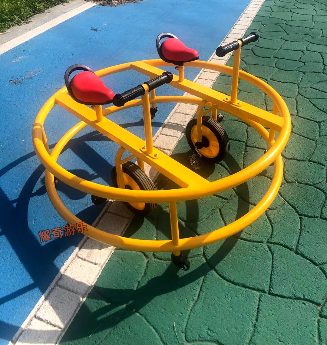 Two-person spinning car. Two-person cooperative car, bicycle, tricycle. Game pedal car
