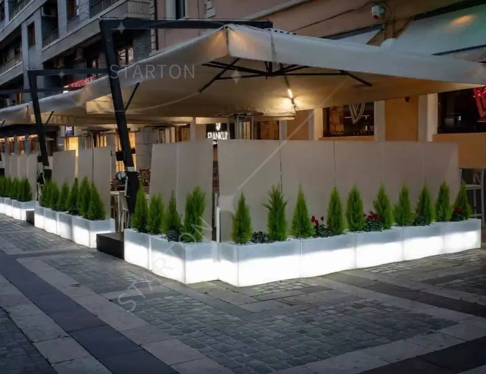 Solar-Charged Large Glowing LED Garden Light Illuminated Outdoor Flower Pot Planter for Home Planter Solar Outdoor Illuminated