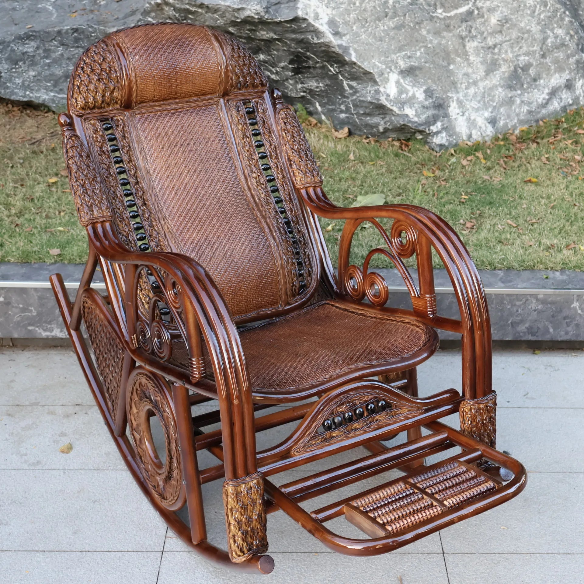 Leisure Lazy Rocking Chair Pastoral Rattan Natural Rattan Homestay Rocking Chair