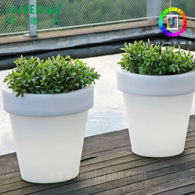 LED Illuminated Outdoor Flower Pots for Garden Decor Big Plastic Christmas Holiday -Up Flower Pots