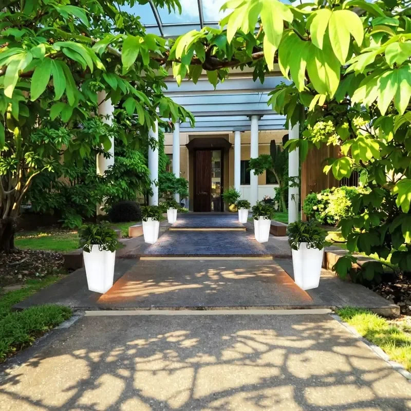 LED Glowing Rechargeable Flower Pot Outdoor LED Luminous Planter Pots with Floor LED Lighting for Garden Decor Planting