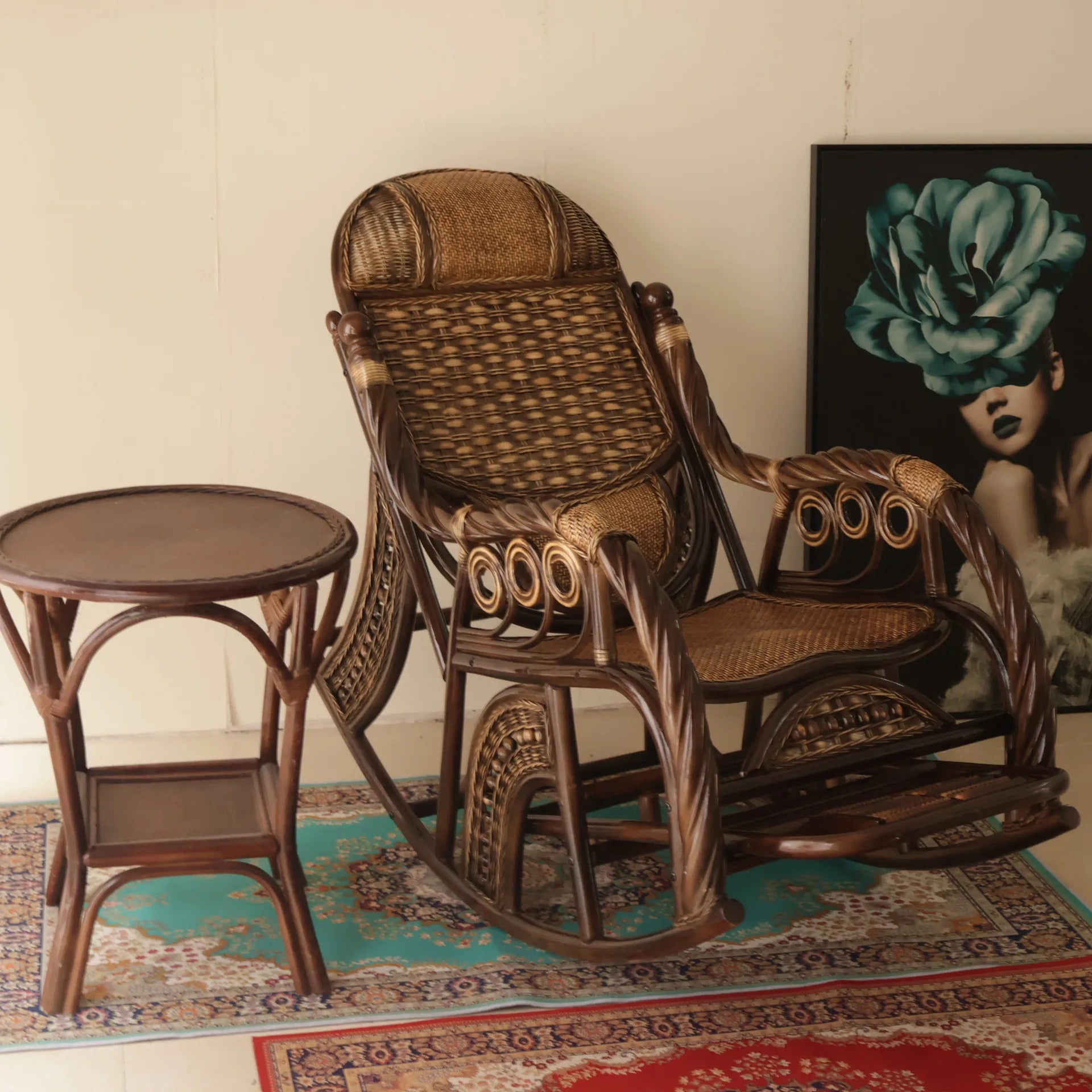 New Chinese style carefree courtyard lunch break with stretching massage pedal rocking chair