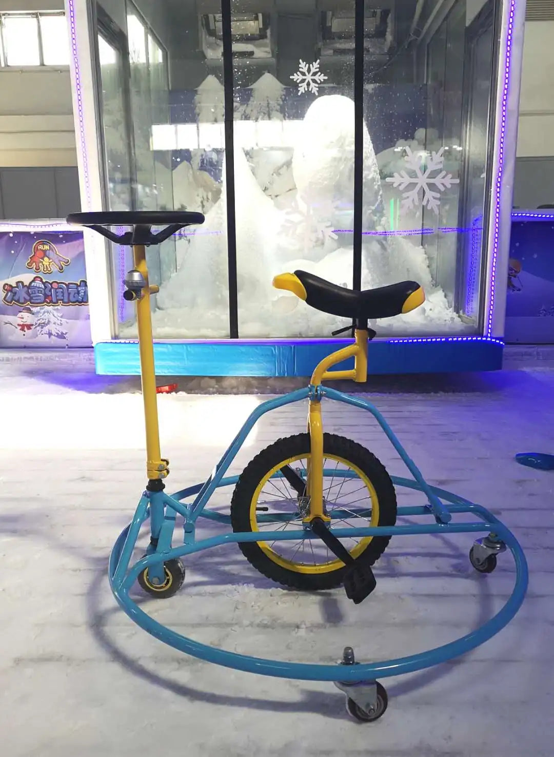 Fun snow skiing, ski products that beginners can also play