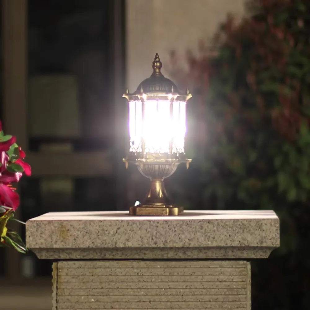 High Quality Antique Vertical Solar Garden Light Aluminum Outdoor Light Emitting Diode Solar Garden Pole Light