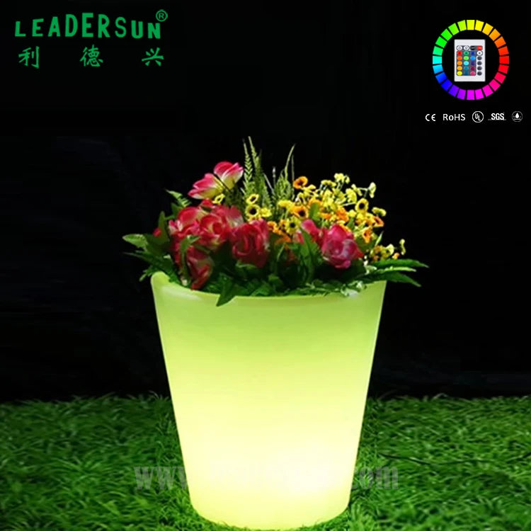 LED Illuminated Outdoor Flower Pots for Garden Decor Big Plastic Christmas Holiday -Up Flower Pots