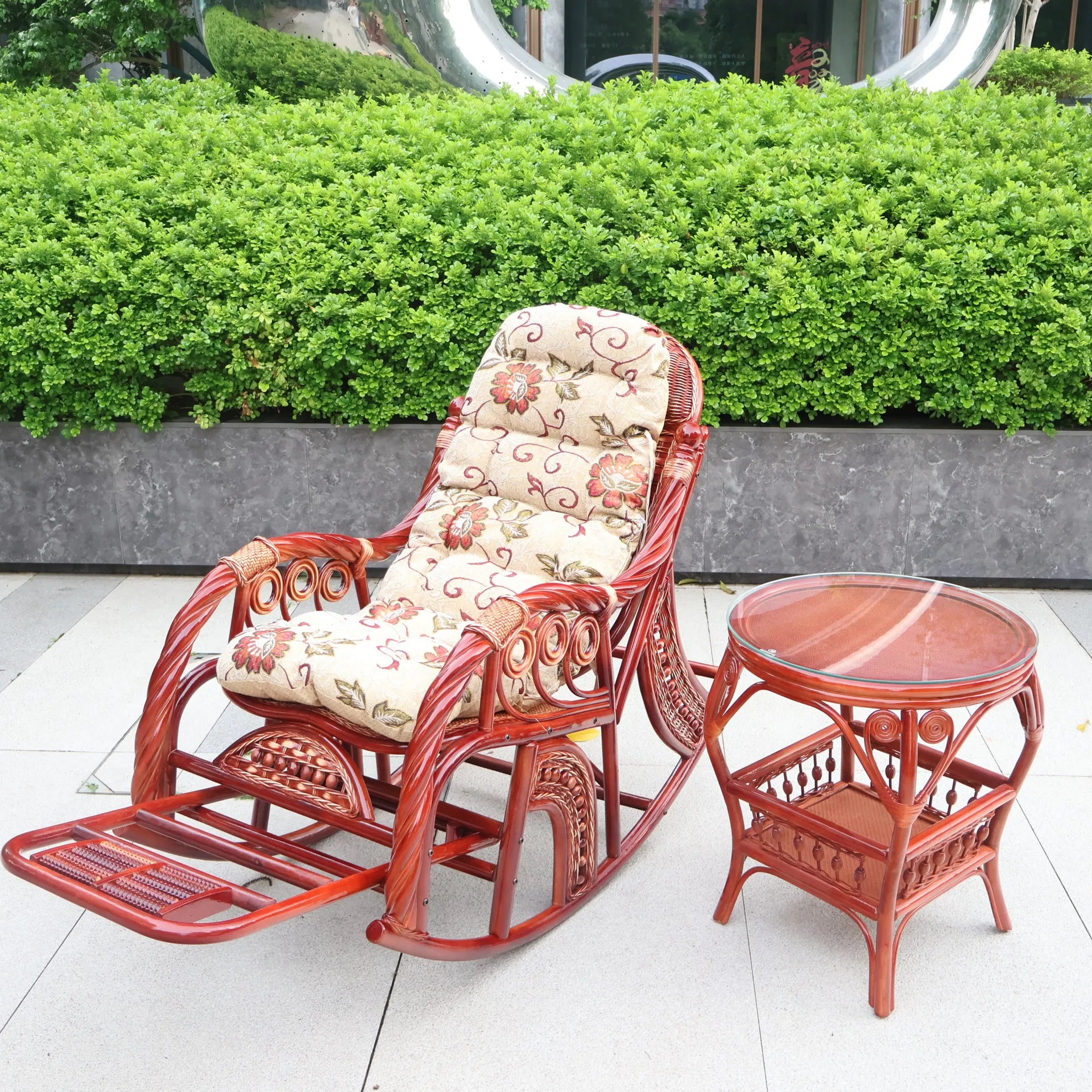 New Chinese style carefree courtyard lunch break with stretching massage pedal rocking chair