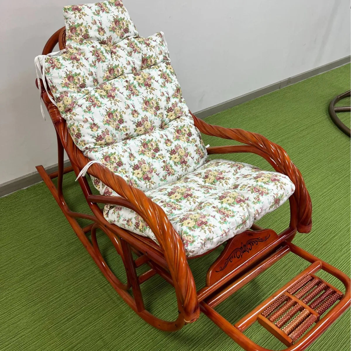 Home Balcony Leisure True Vine Elderly Rocking Chair Reliable Back Braided Rattan Chair Living Room